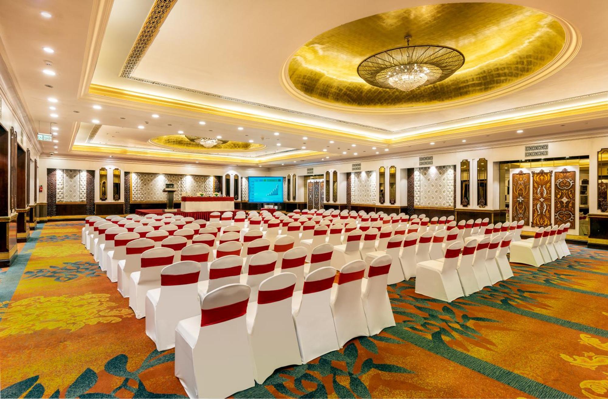 Mayfair Lagoon Bhubaneswar Exteriör bild